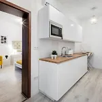 Cozy New With Air-conditioning Apartment Budapest