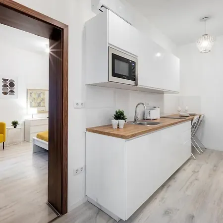 Cozy New With Air-conditioning Апартаменты Будапешт