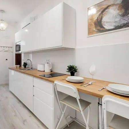 Cozy New With Air-conditioning Апартаменты *