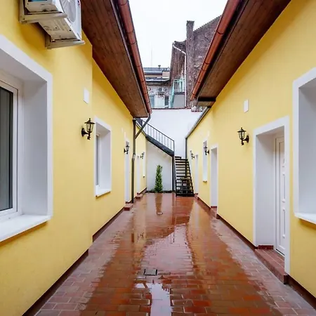 Apartman Cozy New With Air-conditioning